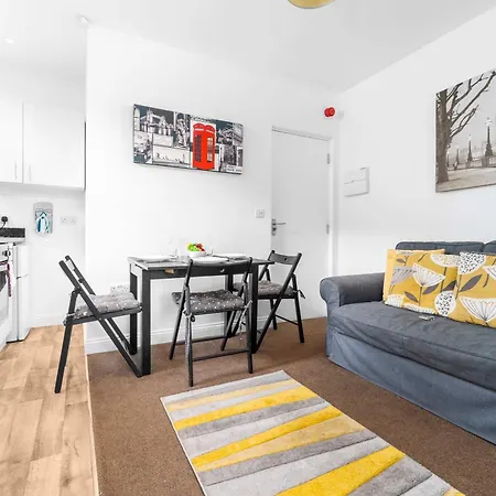 Amber Delightful Suite Moseley Mews, Birmingham By Staystaycations Exterior photo