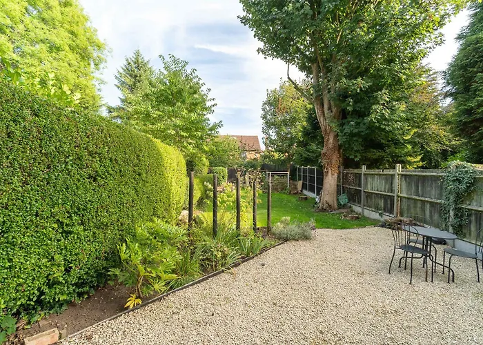 Amber Delightful Suite Moseley Mews, Birmingham By Staystaycations